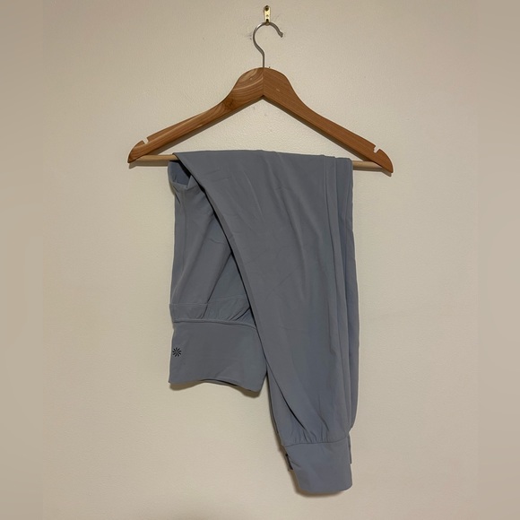 Athleta Salutation Jogger Size Small - Picture 1 of 9